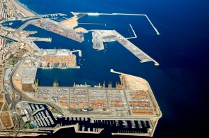 El Gobierno da luz verde a la ampliación del puerto de Valéncia en pleno choque político y sin otro informe ambiental