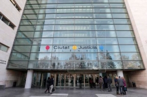 La Audiencia absuelve a Consuelo Císcar y al hijo de Gerardo Rueda por la compra de obras del escultor