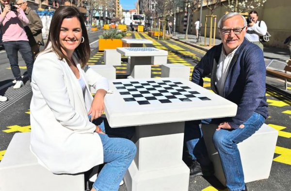 Un tribunal para la reforma de la plaza del Ayuntamiento de Valéncia tras la denuncia de una empresa