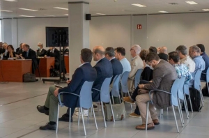 PSPV y Compromís al descubierto: Mensajes que desvelan el entramado de enchufes